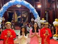 Hai đôi bạn trẻ về chùa Hà làm lễ hằng thuận12