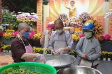 Quan Âm tu viện phát động tuần lễ ăn chay