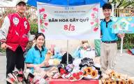 Sinh viên tham gia kinh doanh gây quỹ từ thiện