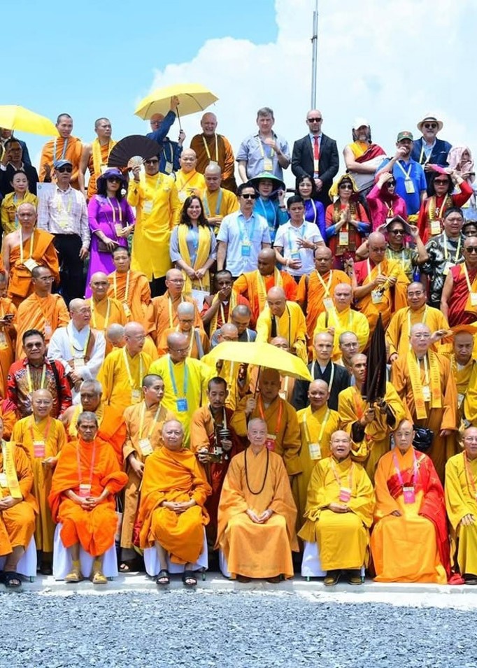 Hơn 2.000 Đại biểu chụp ảnh lưu niệm sau lễ khai mạc Đại lễ Vesak LHQ 2025