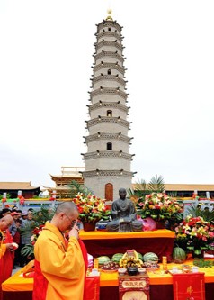 Trùng tu lại tháp Xá lợi lưỡi của Ngài Cưu Ma La Thập