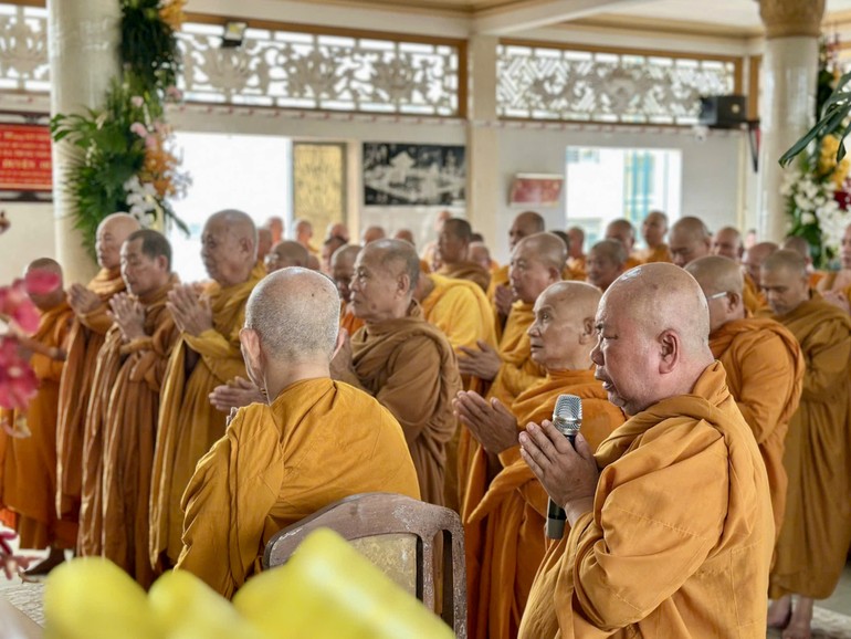 Hộ Niệm 2
