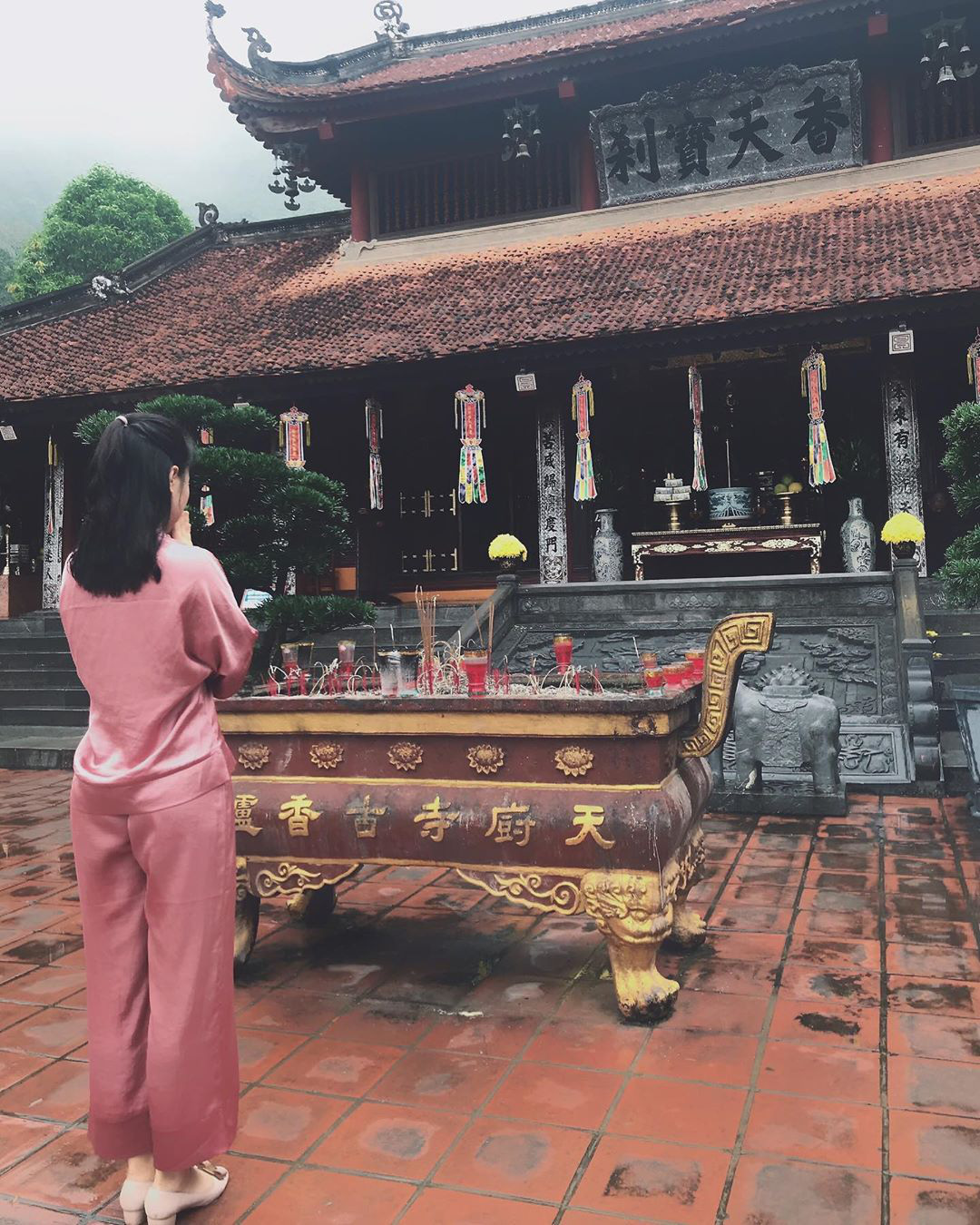 Quay về nương tựa