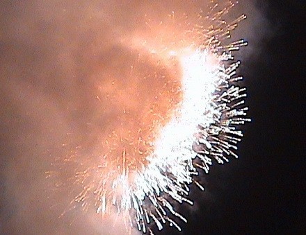 Phố biển rực rở pháo hoa 07