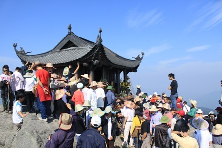 Yên Tử từ phía Tây 06