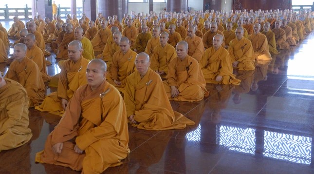 Đức Pháp chủ16